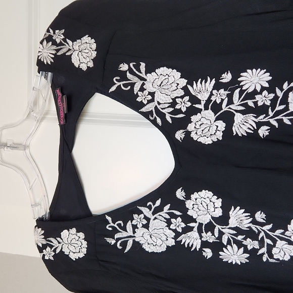 Rock & Roll Cowgirl dress - Picture 3 of 10